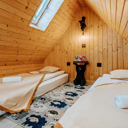 Alpehytte Dom Hrabiego Tatrzanska Polana With Mountain View, Private Jacuzzi & Free Parking By Downtown Apartments Zakopane