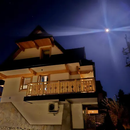 Dom Hrabiego Tatrzanska Polana With Mountain View, Private Jacuzzi & Free Parking By Downtown Apartments シャレー ザコパネ