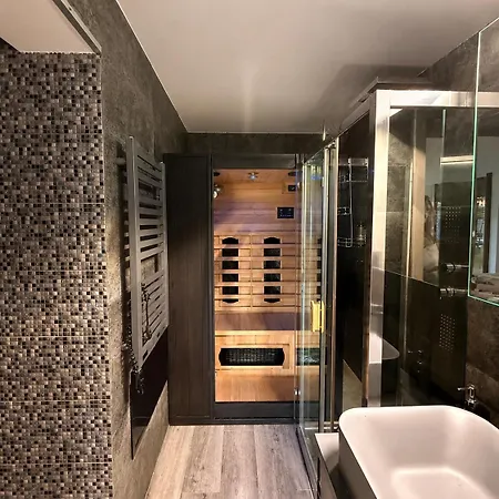 Dom Hrabiego Tatrzanska Polana With Mountain View, Private Jacuzzi & Free Parking By Downtown Apartments ザコパネ