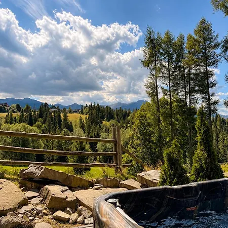 シャレー Dom Hrabiego Tatrzanska Polana With Mountain View, Private Jacuzzi & Free Parking By Downtown Apartments *