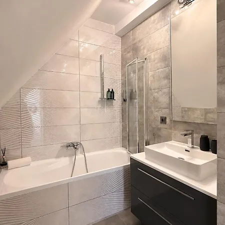 シャレー Dom Hrabiego Tatrzanska Polana With Mountain View, Private Jacuzzi & Free Parking By Downtown Apartments
